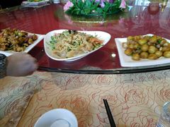 -小锅饭豆腐馆(建大店)