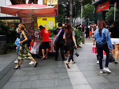 -詹爷爷乌节路街头冰淇淋