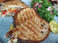 超级牛肉帕尼尼-O'mills Sourdough Bakery&Bistro(永嘉路店)