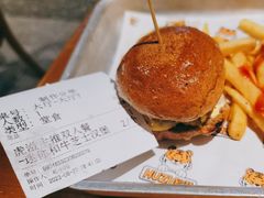 -HUZI虎滋精酿餐吧(京西大悦城店)
