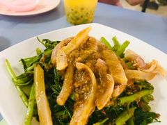 叁巴酱炒雍菜鱿鱼-成记酱蒸松鱼头