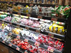 -老婆大人量贩零食连锁(萧山临浦店)