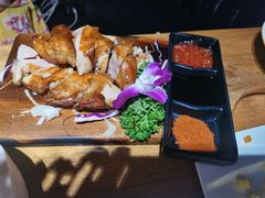 -暹罗酒肆泰餐厅酒吧