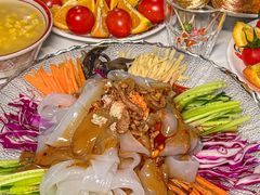 -哈尔滨烧烤·山河村铁锅炖(交大店)