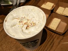 -星巴克(杭州西湖银泰1F店)