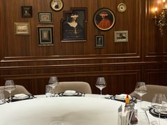 -马克西姆俄罗斯餐厅(通亚街店)