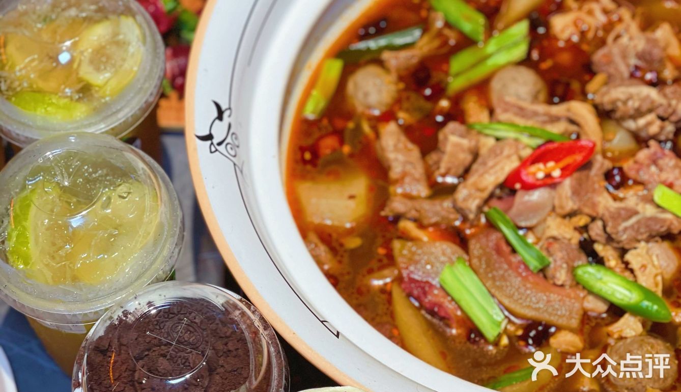 环球港好吃的牛腩煲-炊牛叔X东市有茶局