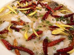 -江渔儿酸菜鱼(映月湖环宇城店)