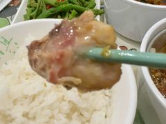 -老乡鸡(亳州路天庆大厦店)