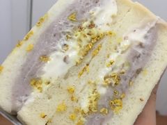 桂花芋泥乳酪三明治-沁屋面包店(人民东路店)