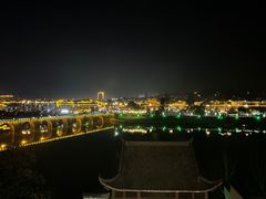-披云山庄