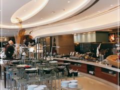 自助取餐区-元一希尔顿酒店·禅自助餐厅·啤酒花园