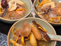 -菌自由丨野生菌火锅特色庭院餐厅(丽江古城店)