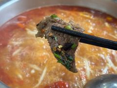 -黄利砖万峰林布依特色酸笋牛肉馆
