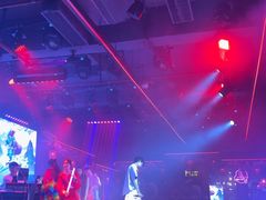 -喜鹊音乐酒馆(西街店)