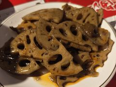 -李双猪·小龙虾·烧烤·羊肉煲(乐山店)
