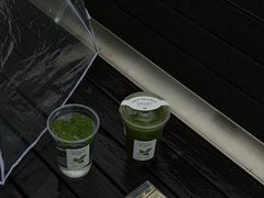 -南京眼步行桥