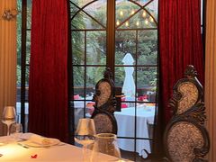 -弦月窗LUNETTE BY AMANDA(复兴路店)