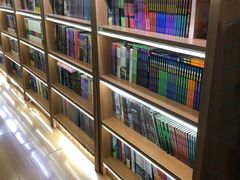 -新华书店(新街口旗舰店)
