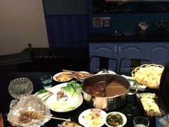-唯爱KTV聚会餐厅(仙林东城汇店)