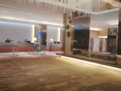 -上海浦东假日酒店