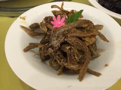 -山明水秀大饭店