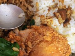 喷香卤肉饭尬脆鸡-永和大王(华侨城店)