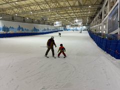 -乔波室内滑雪场