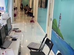 -Isee灰姑娘(龙湖狮山天街店)