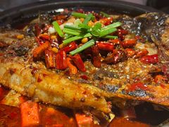 -鸣记脆皮烤鱼·海鲜烤鱼(三八广场店)