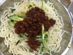 招牌炸酱面-关姐美食(江南西店)