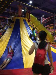 -兔子坡亲子儿童乐园(东方商厦店)