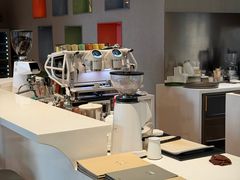 -潮一不贰·西式简餐·法式甜品(外滩店)