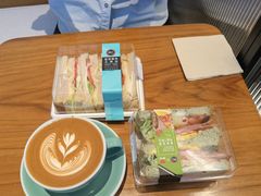 -Line 咖啡(石厦花园店)