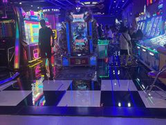 -沃尔玛购物广场(燕郊店)