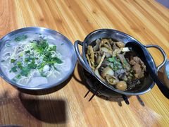 -阿灶卤煮老店·姜母鸭(五店市总店)