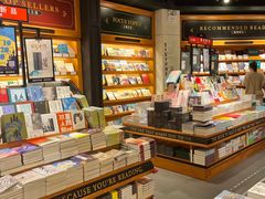 -西西弗书店&矢量咖啡(凯德晶萃广场店)