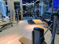 -威克健身游泳(万菱汇店)