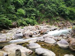 -安吉龙王山峡谷漂流