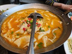 唐猫酸汤锅子鱼-唐猫庭院·千年陕菜(赛格国际购物中心店)