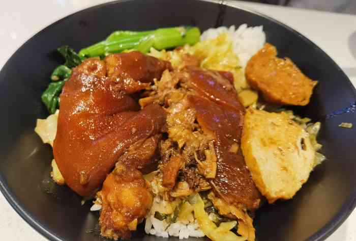 槑卤猪蹄猪肘饭(momo店)-"来momopark一点都不愁吃啥,好吃的.