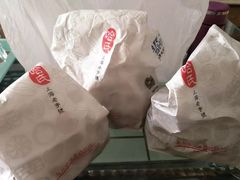 小蝴蝶酥-上海哈尔滨食品厂(淮海中路店)