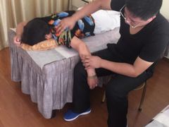百岁庆远养生馆-初心正骨艾灸养生馆