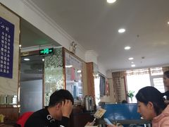 大堂-添福来墨鱼饺子 · 海鲜东北菜(大连星海·黄浦路店)