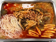 螺蛳粉烤鱼-在巷子里的烤肉店·螺蛳粉烤鱼·牛蛙(和美城店)