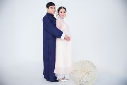 点击看大图 -十孕纪高端孕妇亲子摄影