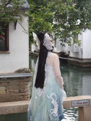 -一揽芳华汉服旗袍体验馆(拙政园店)