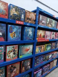 -逝水玩具折扣店