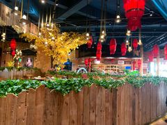 大堂-老滇山寨•云南特色菜•地方菜•民族风情歌舞表演(金碧店)