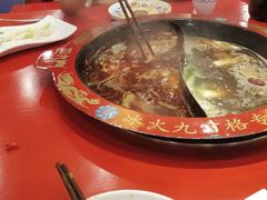 -重庆巴九门老火锅(阳朔店)